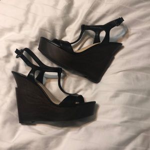 Gianni Bini Black wedges